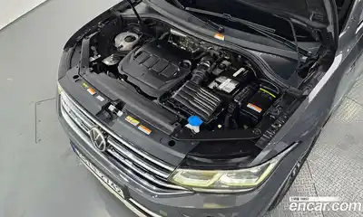 Volkswagen Tiguan 2021 2.0 гидро в Москве № 1350350, миниатюра 5