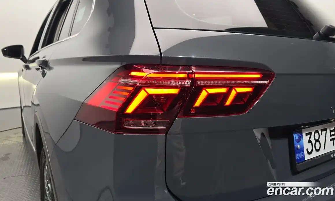 Volkswagen Tiguan 2021 2.0 гидро в Москве № 1350350, фото 8