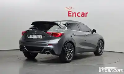 Infiniti Q30 2019 2.0 гидро в Москве № 1351215, миниатюра 2