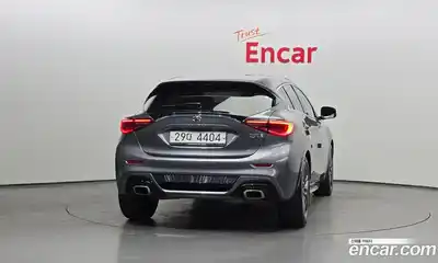 Infiniti Q30 2019 2.0 гидро в Москве № 1351215, миниатюра 4