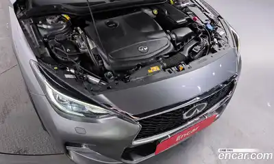 Infiniti Q30 2019 2.0 гидро в Москве № 1351215, миниатюра 6