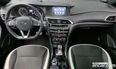 Infiniti Q30 2019 2.0 гидро в Москве № 1351215, миниатюра 10