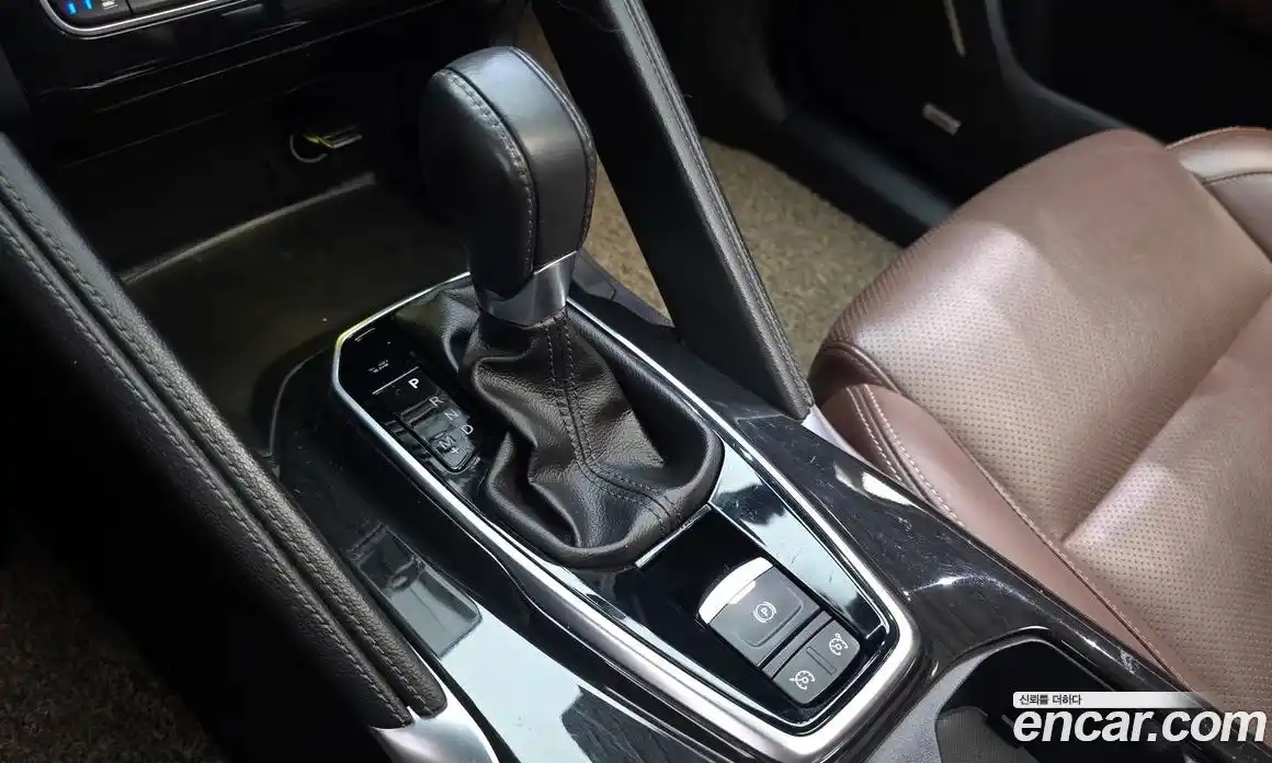 Renault QM6 2018 2.0 гидро в Москве № 1402746, фото 12