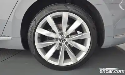 Volkswagen Arteon 2023 2.0 гидро в Москве № 1405526, миниатюра 7