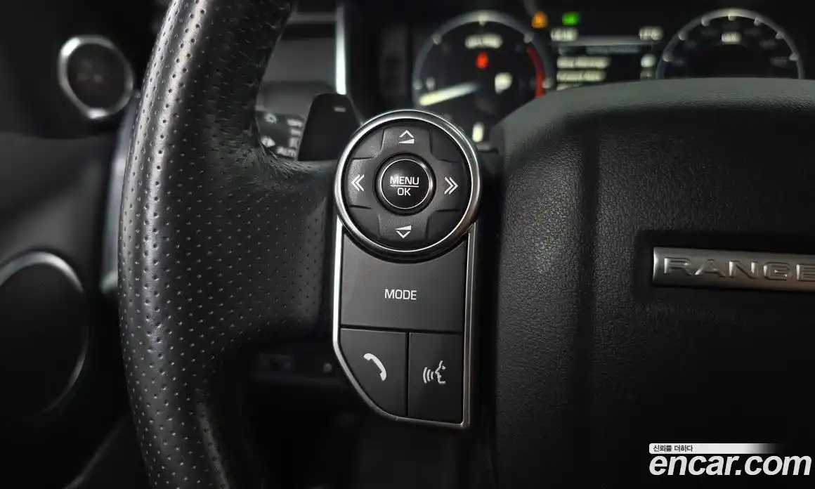Land Rover Range-Rover Sport 2016 3.0 гидро в Москве № 1423354, фото 32