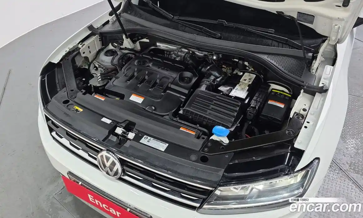 Volkswagen Tiguan 2018 2.0 гидро в Москве № 1424073, фото 6