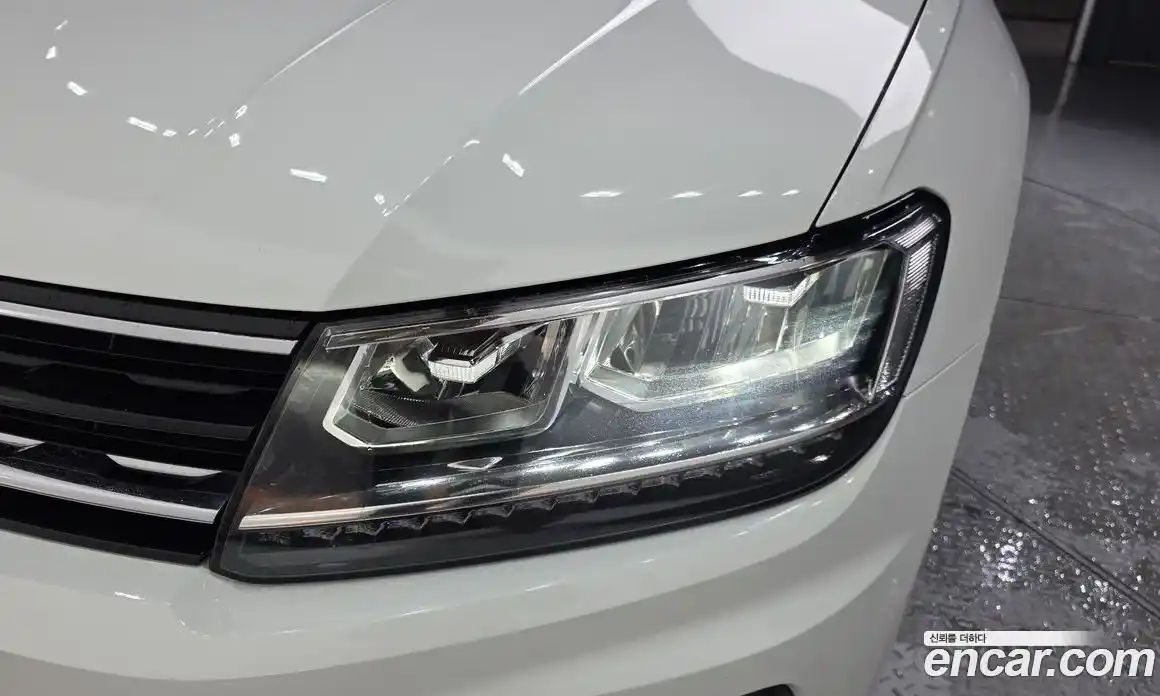 Volkswagen Tiguan 2018 2.0 гидро в Москве № 1424073, фото 8