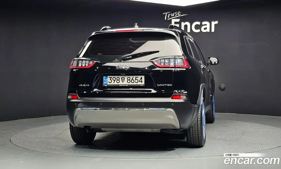 Jeep Cherokee 2022 2.4 гидро в Москве № 1424323, фото 4