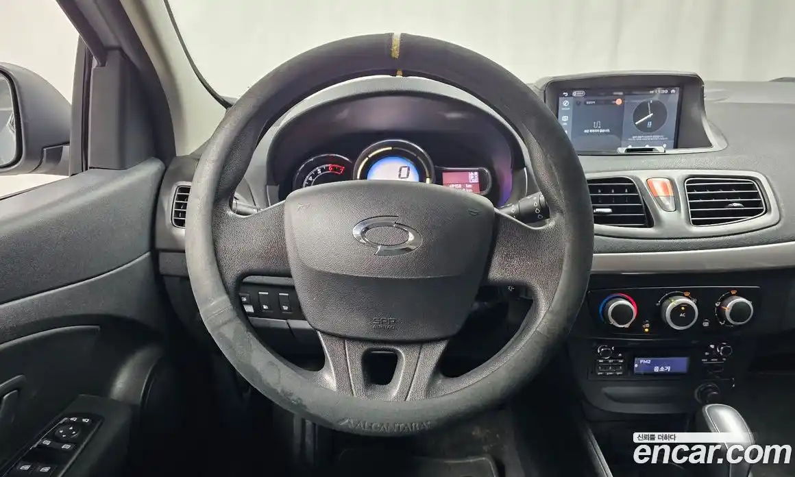 Renault SM3 2015 1.6 гидро в Москве № 1543039, фото 19