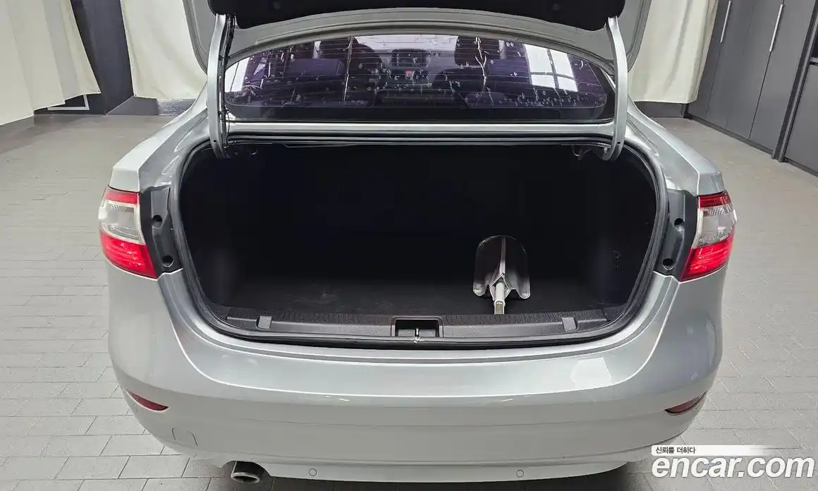 Renault SM3 2015 1.6 гидро в Москве № 1543039, фото 26