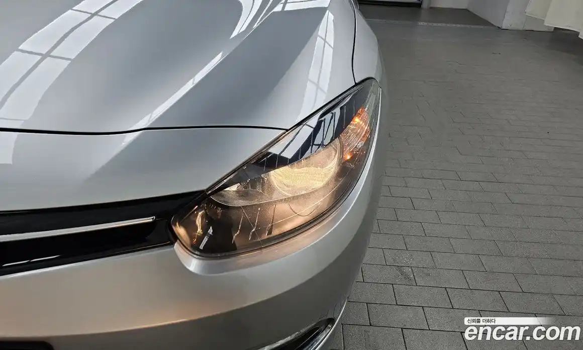 Renault SM3 2015 1.6 гидро в Москве № 1543039, фото 8