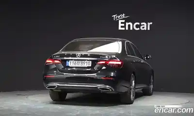 Mercedes-Benz E-Class 2022 2.0 гидро в Москве № 1545521, миниатюра 4