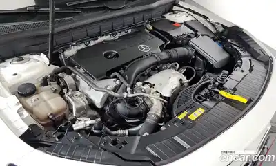 Mercedes-Benz GLB-Class 2023 2.0 гидро в Москве № 1545666, миниатюра 6