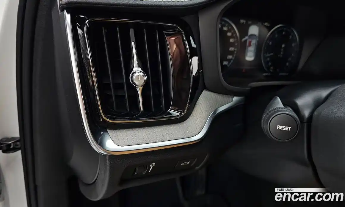 Volvo S60 2019 2.0 гидро в Москве № 1546804, фото 22