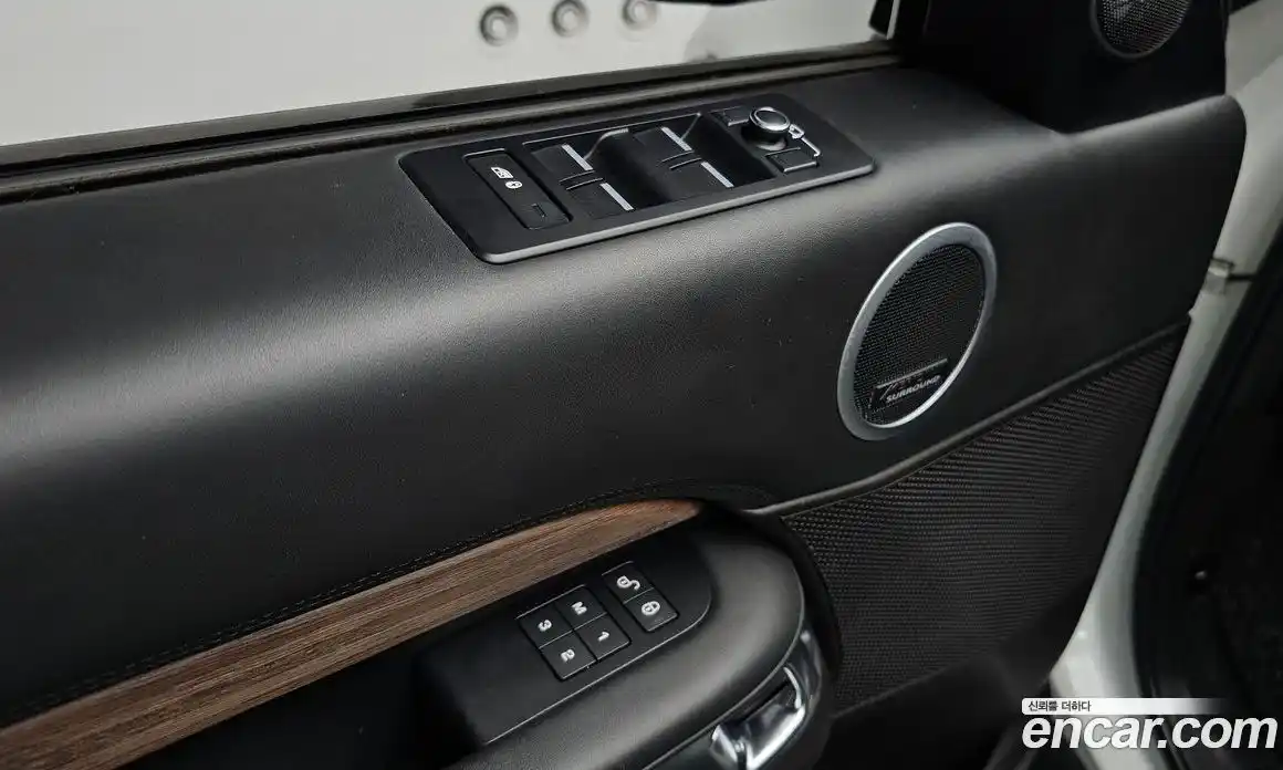 Land Rover Discovery 2018 3.0 гидро в Москве № 1547584, фото 21
