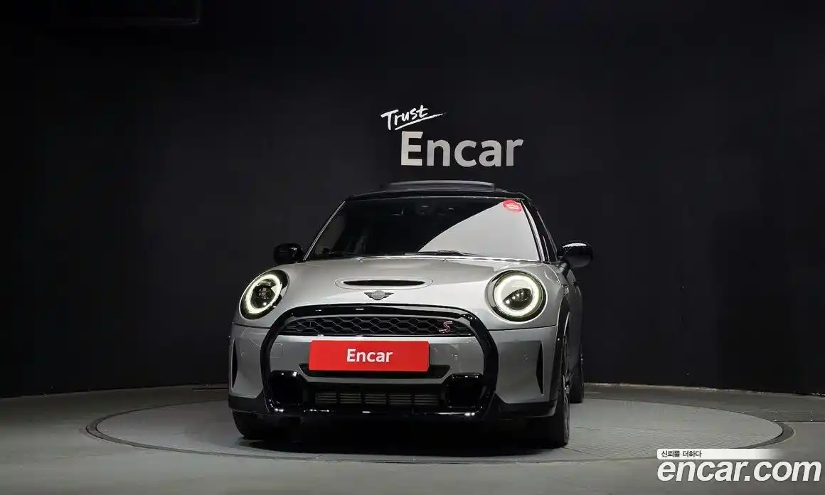 Mini Cooper 2023 2.0 гидро в Москве № 1547922, фото 3