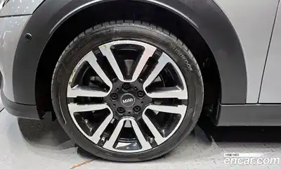 Mini Cooper 2023 2.0 гидро в Москве № 1547922, миниатюра 5