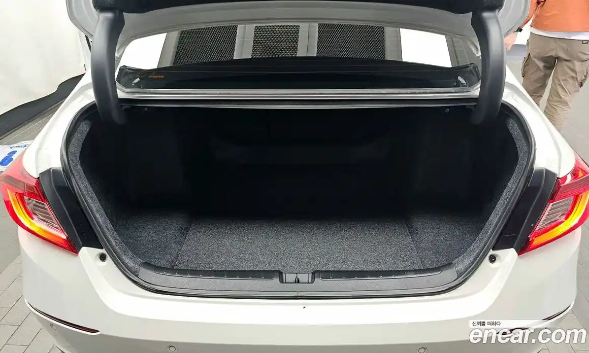 Honda Accord 2022 1.5 гидро в Москве № 1550196, фото 26
