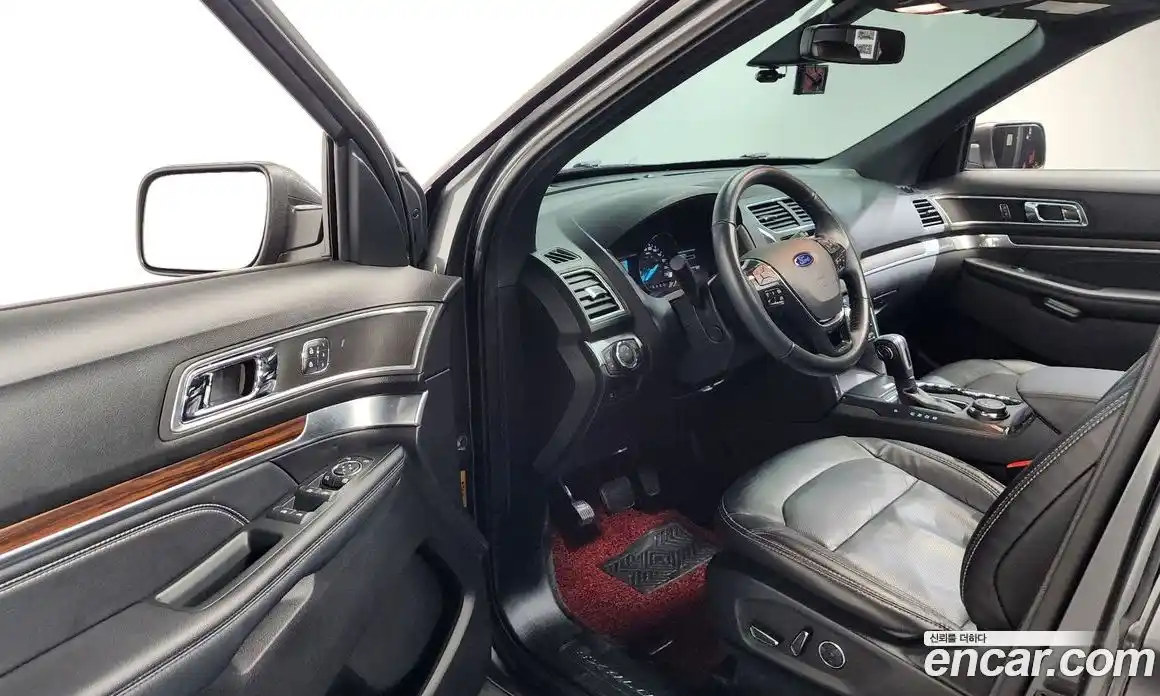 Ford Explorer 2018 2.3 гидро в Москве № 1550465, фото 13