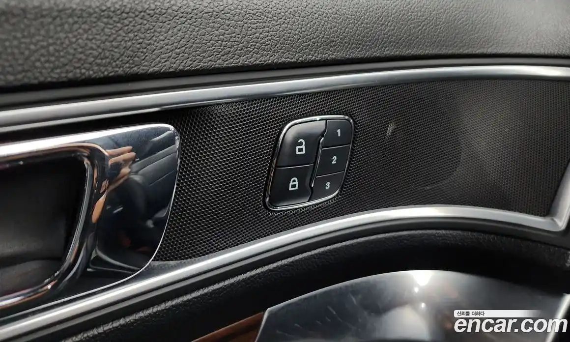 Ford Explorer 2018 2.3 гидро в Москве № 1550465, фото 40