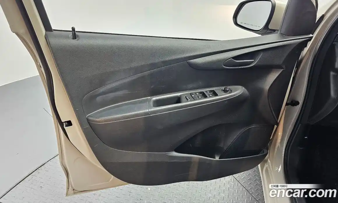 Chevrolet Spark 2015 1.0 гидро в Москве № 1614059, фото 14