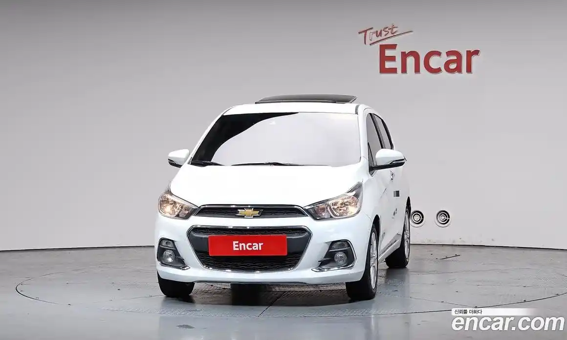 Chevrolet Spark 2016 1.0 гидро в Москве, фото 2