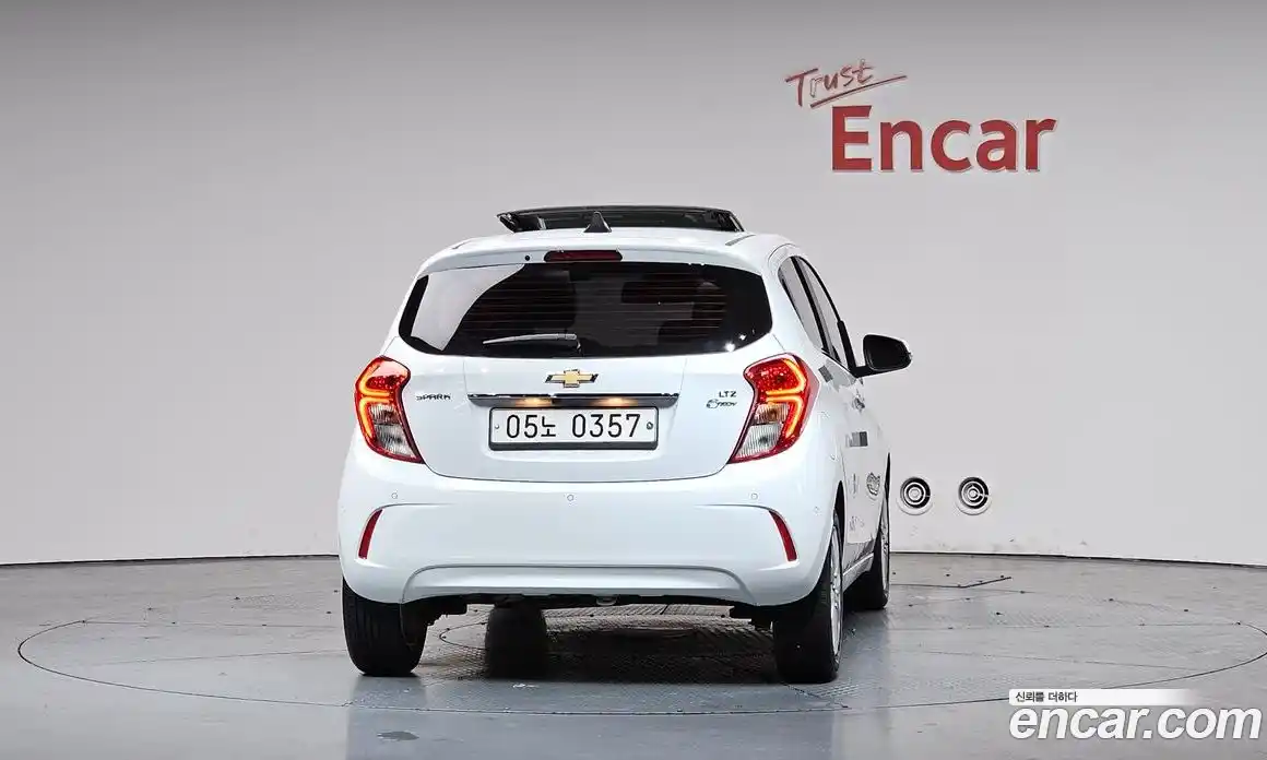 Chevrolet Spark 2016 1.0 гидро в Москве, фото 3