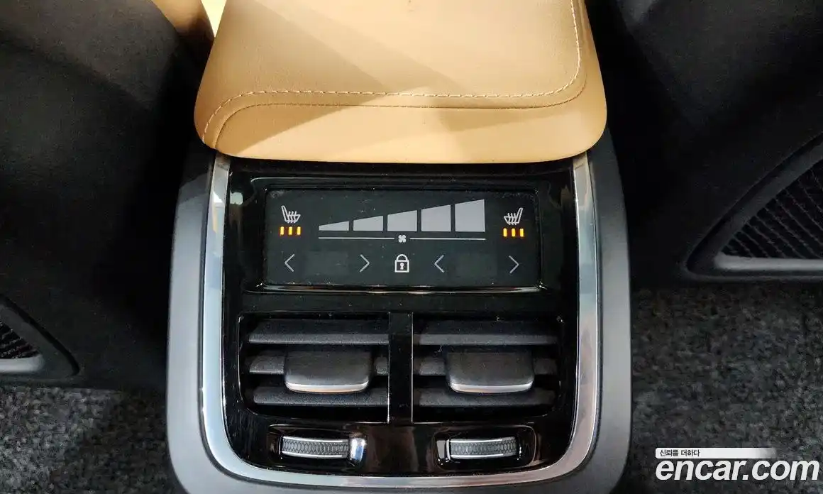 Volvo XC60 2023 2.0 гидро в Москве № 1618504, фото 38