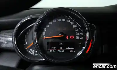 Mini Cooper 2019 1.5 гидро в Москве № 1620995, миниатюра 10