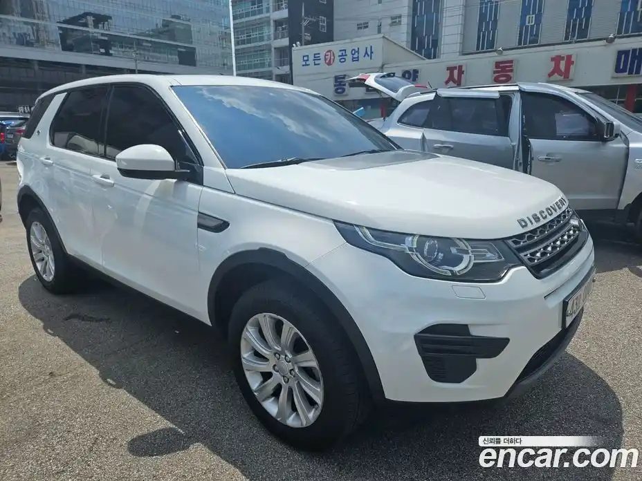 Land Rover Discovery Sport 2016 2.0 гидро в Москве № 166829, фото 3