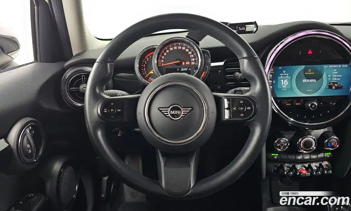 Mini Cooper 2021 1.5 гидро в Москве № 1692266, фото 19