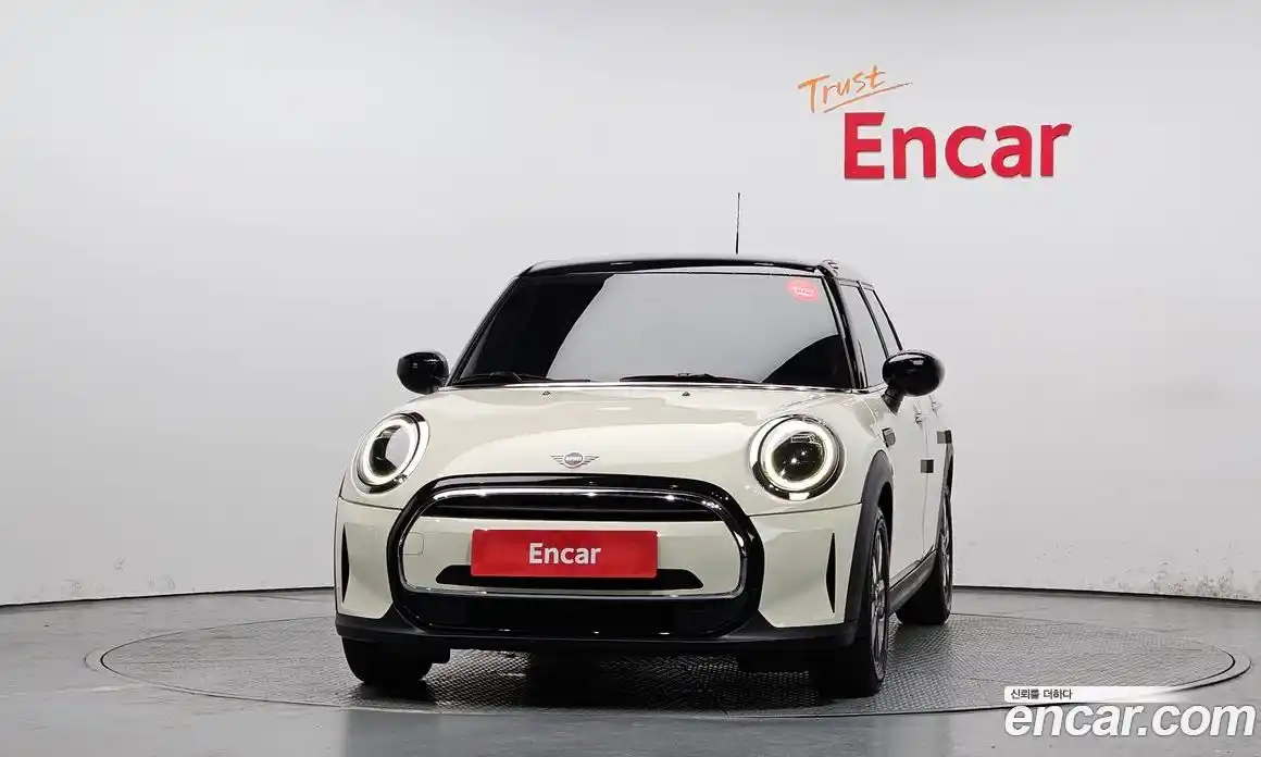 Mini Cooper 2021 1.5 гидро в Москве № 1692266, фото 3