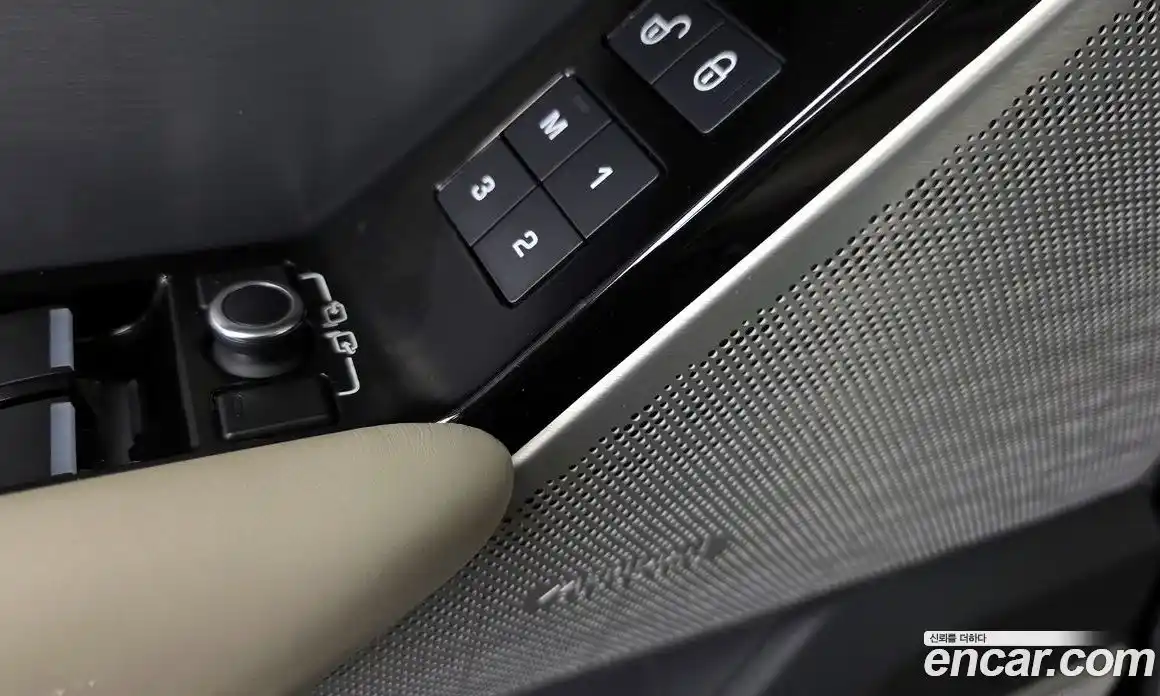 Land Rover Range-Rover Velar 2018 3.0 гидро в Москве № 1764048, фото 30
