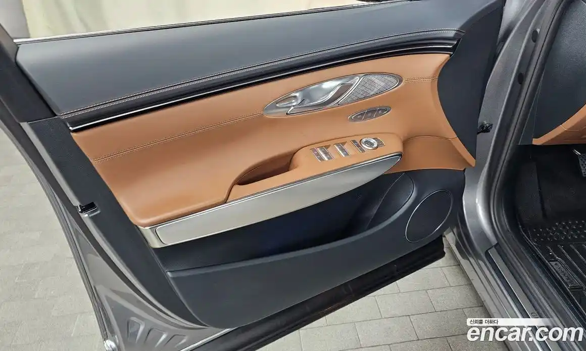 Genesis GV70 2021 2.5 гидро в Москве № 1832242, фото 14