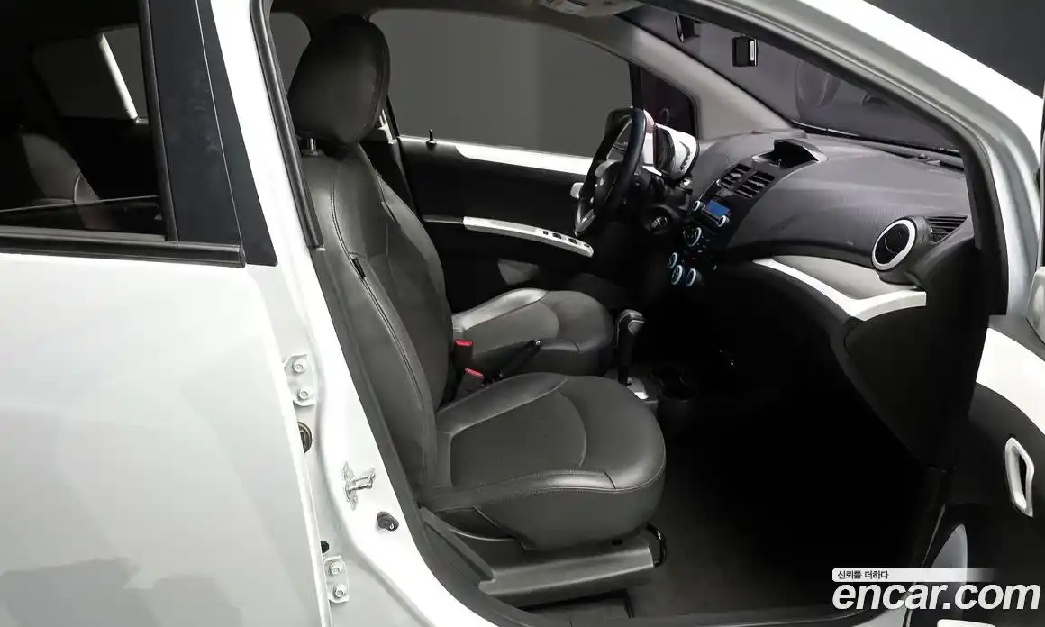 Chevrolet Spark 2015 1.0 гидро в Москве № 1833726, фото 17