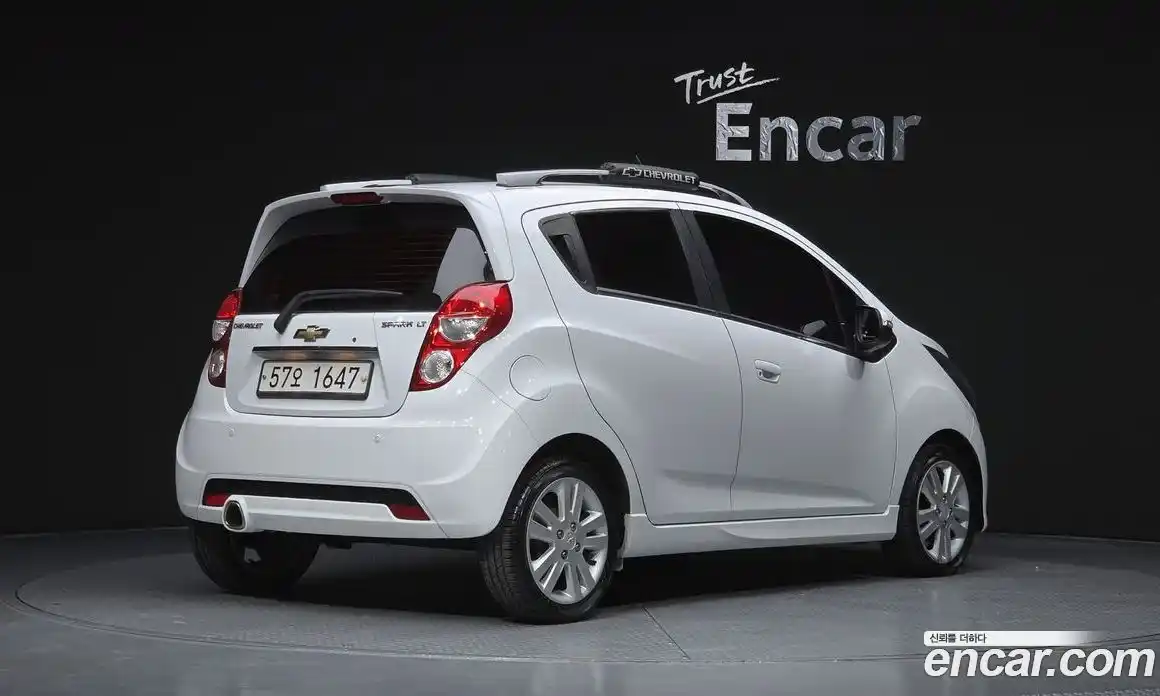 Chevrolet Spark 2015 1.0 гидро в Москве № 1833726, фото 2