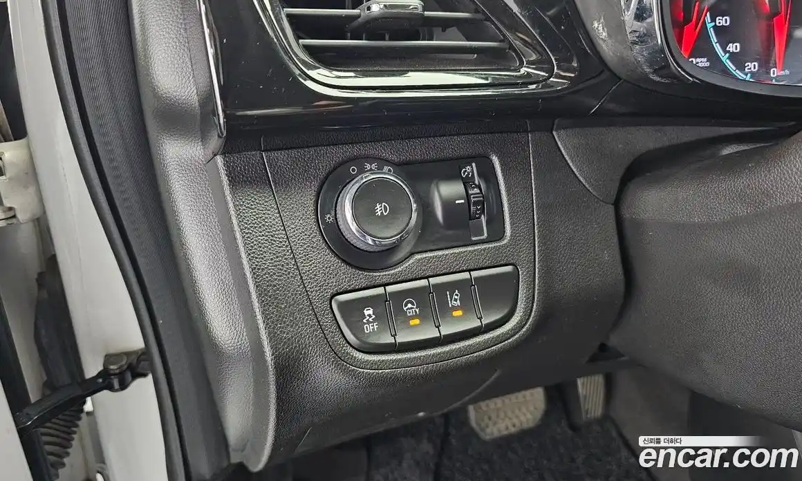 Chevrolet Spark 2016 1.0 гидро в Москве, фото 18