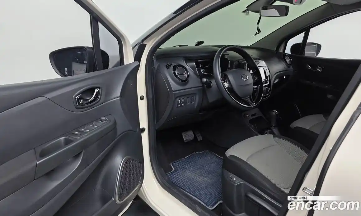 Renault QM3 2014 1.5 гидро в Москве № 1834604, фото 13