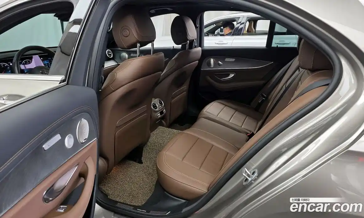 Mercedes-Benz E-Class 2022 2.0 гидро в Москве № 1835919, фото 16