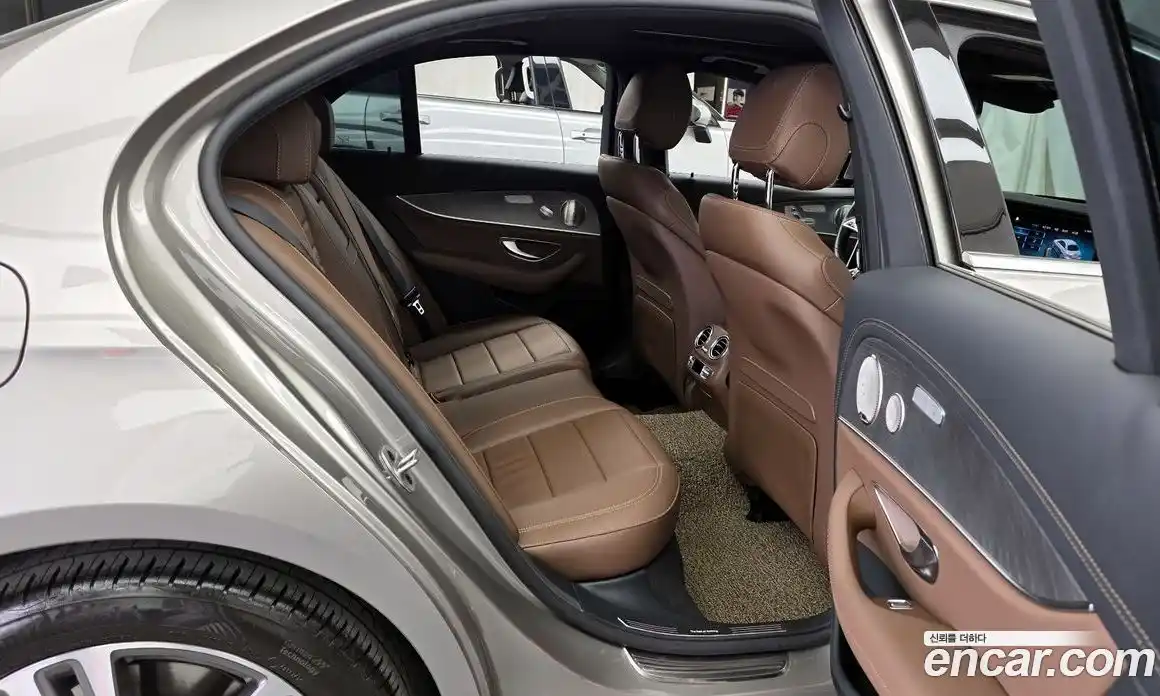 Mercedes-Benz E-Class 2022 2.0 гидро в Москве № 1835919, фото 18
