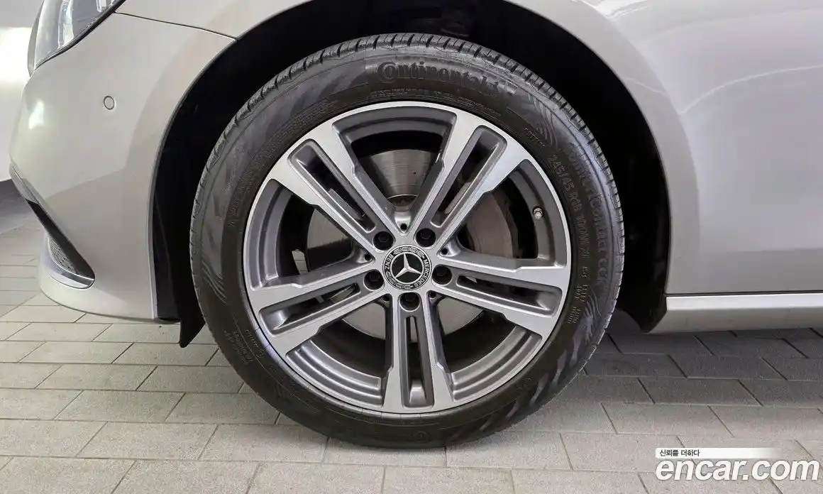 Mercedes-Benz E-Class 2022 2.0 гидро в Москве № 1835919, фото 5