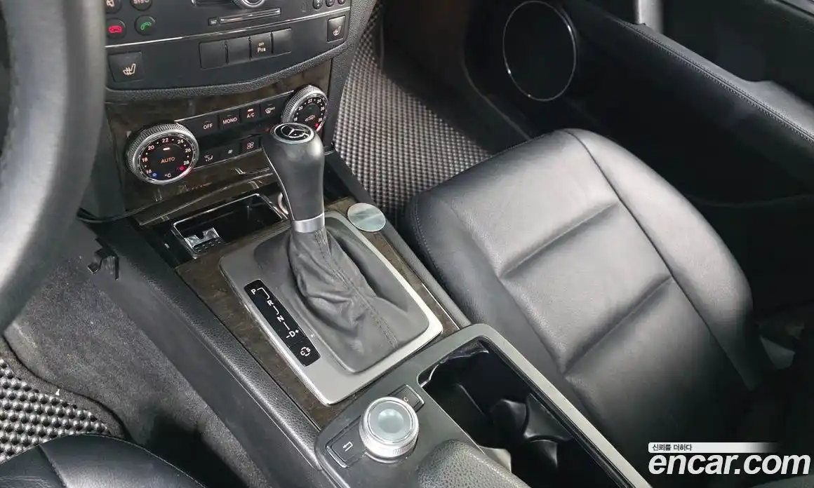 Mercedes-Benz C-Class 2008 2.5 гидро в Москве № 1836050, фото 9