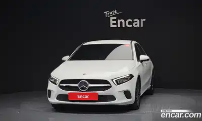 Mercedes-Benz A-Class 2021 2.0 гидро в Москве № 1836065, миниатюра 3