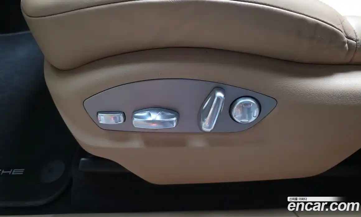 Porsche Macan 2018 2.0 гидро в Москве № 1837075, фото 17