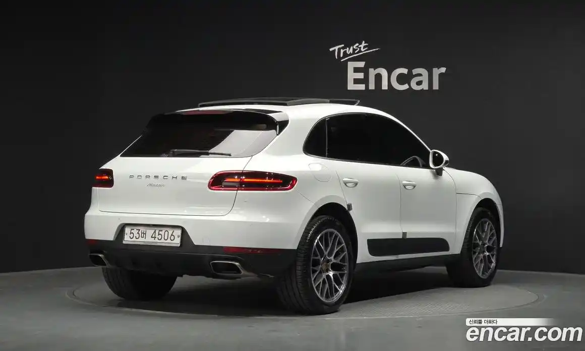 Porsche Macan 2018 2.0 гидро в Москве № 1837075, фото 2