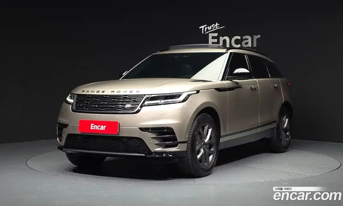 Land Rover Range-Rover Velar 2025 2.0 гидро в Москве № 1837271, фото 1