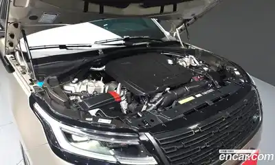 Land Rover Range-Rover Velar 2025 2.0 гидро в Москве № 1837271, миниатюра 6