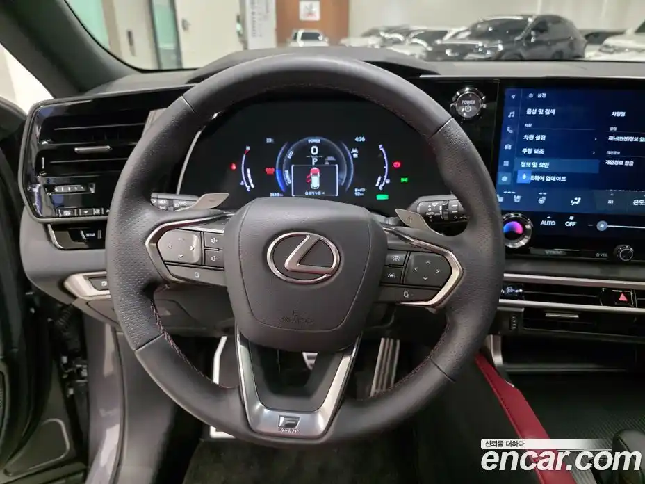 Lexus RX 2024 2.4 гидро в Москве № 1837987, фото 17