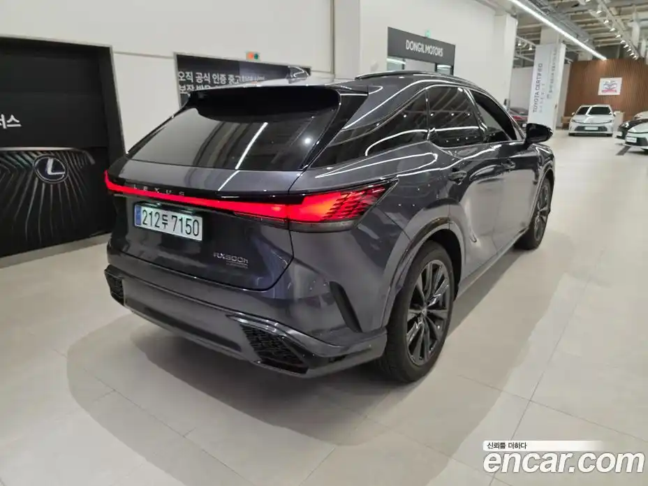 Lexus RX 2024 2.4 гидро в Москве № 1837987, фото 2