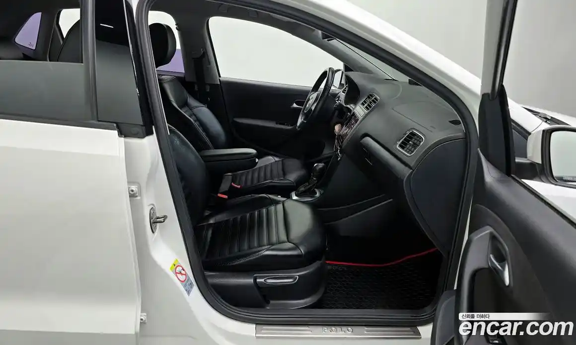 Volkswagen Polo 2014 1.6 гидро в Москве № 1838185, фото 11
